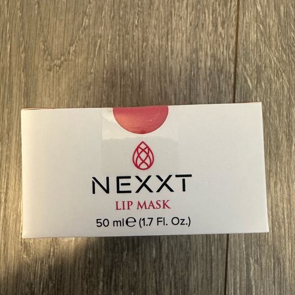 Nexxt Lip Mask new in box! - Picture 2 of 5